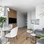 White Superior Jelitkowo By Oneapartments Lejlighed *