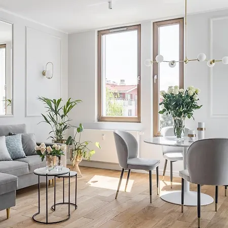 White Superior Jelitkowo By Oneapartments Apartament *